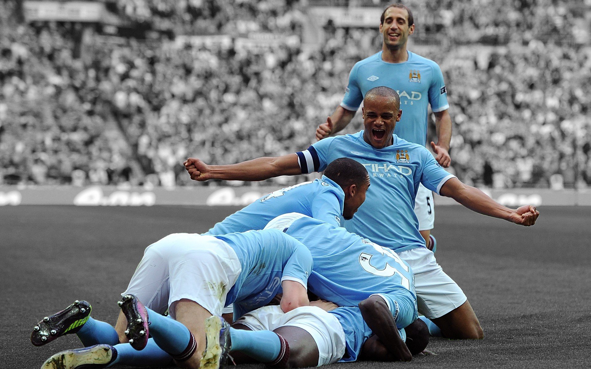 kaiyun app下载-VAR判罚再引争议，多特蒙德对阵切尔西，裁判点球决定改写比赛命运，VAR争议点球改写战局，多特蒙德vs切尔西